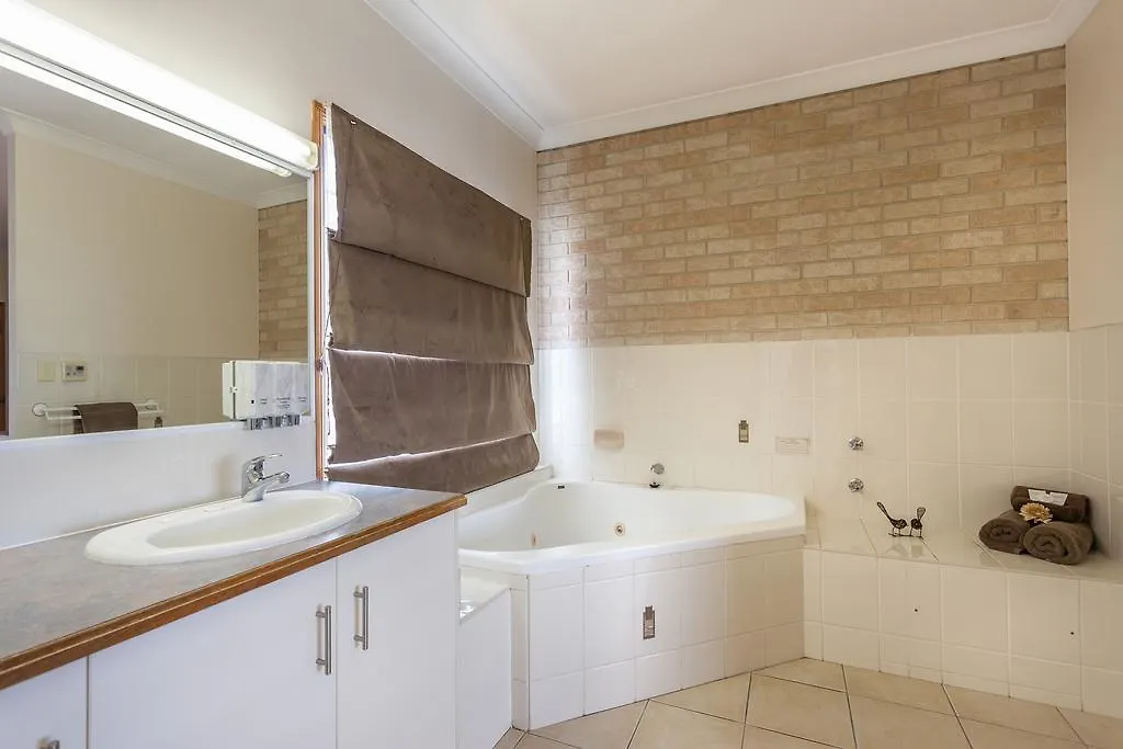 Clifford Gardens Motor Inn Toowoomba 3*,